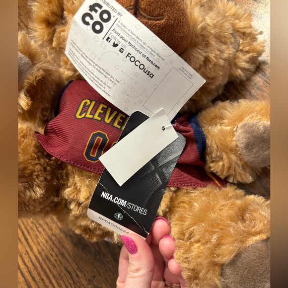 NWT Forever Collectibles Cleveland Cavaliers bear - Picture 6 of 6